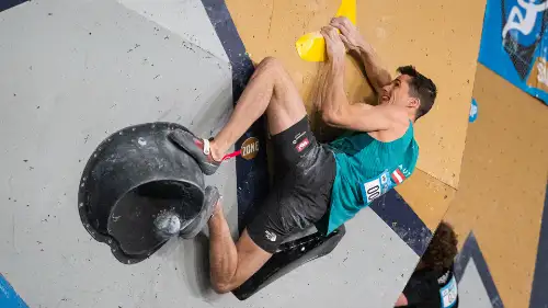 Posch gewinnt Boulder-Quali